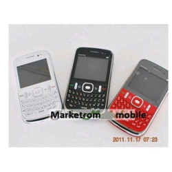 Telefon s9700 cu 4 SIM-uri si 2 carduri de memorie
