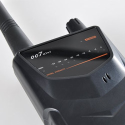 Detector/localizator semnale radio-spion