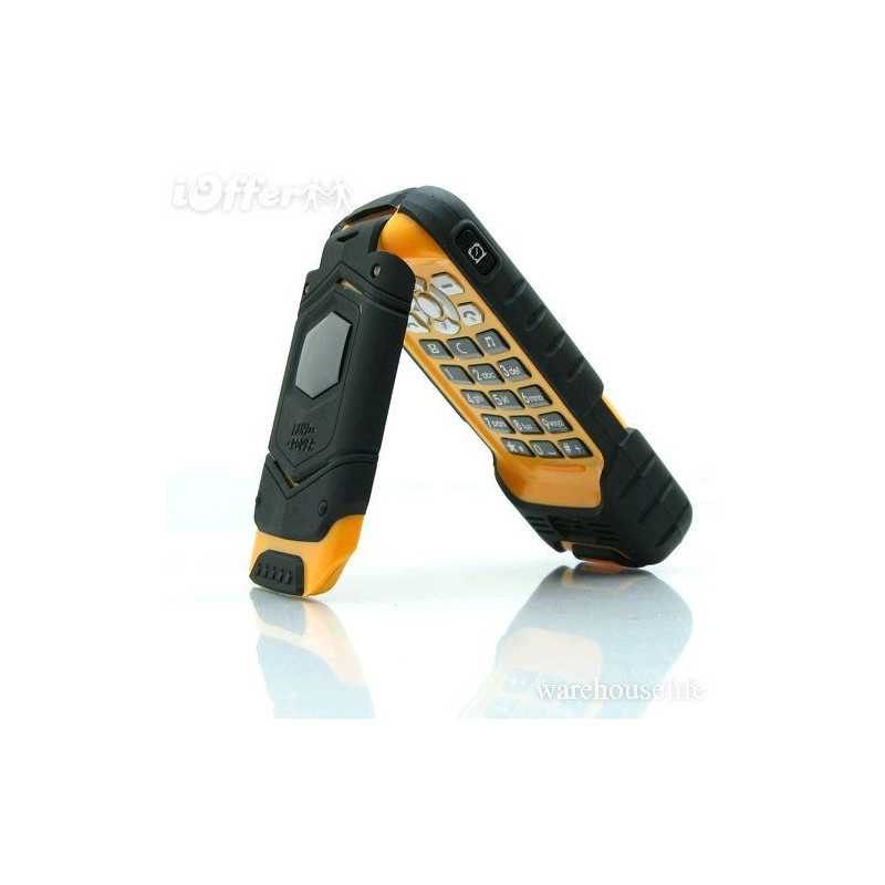 Telefon rezistent la apa si la socuri LV599