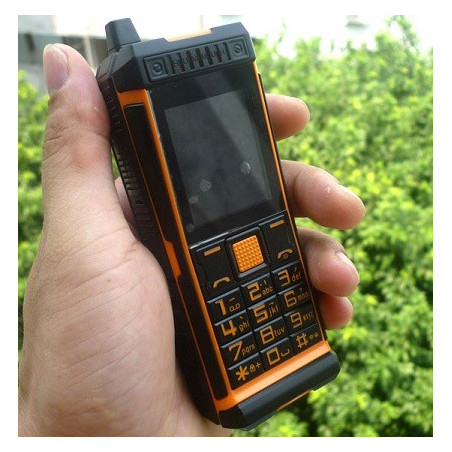 Telefon special pentru Varstici - batrani