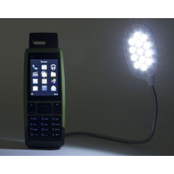 Telefon cu 3 SIM-uri , lanterna si baterie 4200mAh