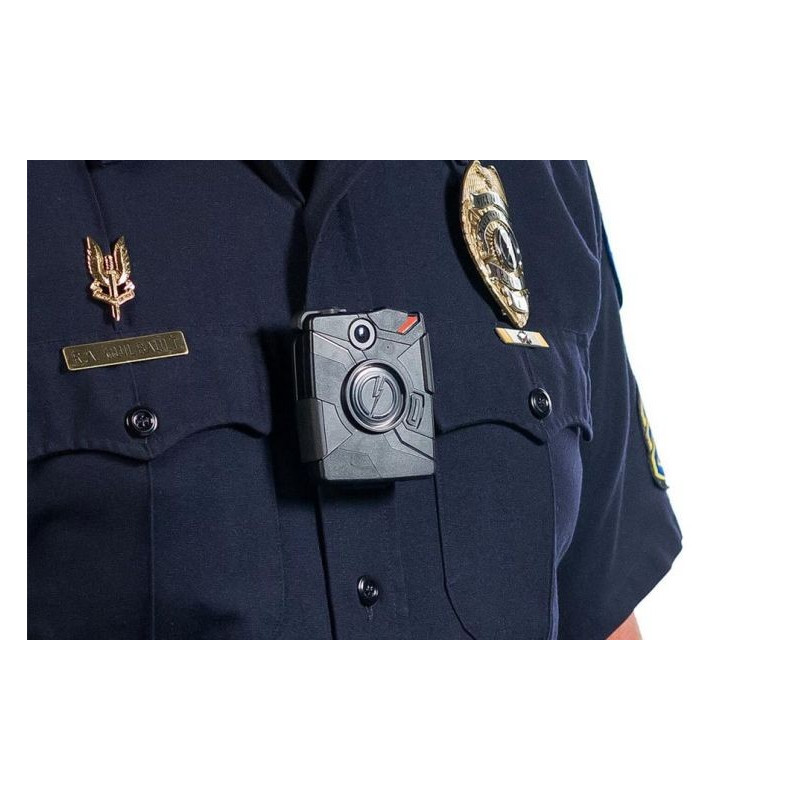 Camera video pentru politisti si fortele de ordine