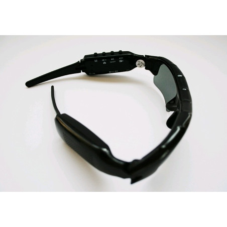 Camera de spionaj si MP3 in ochelari de soare